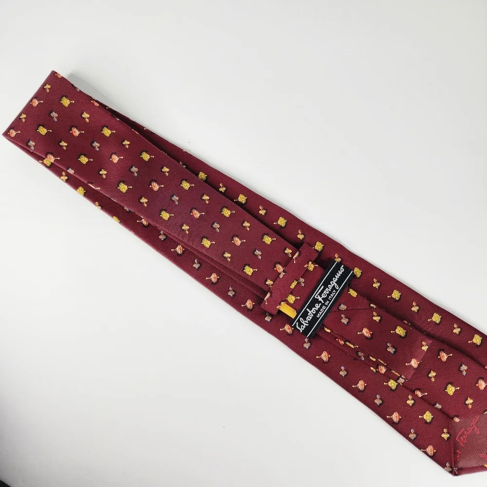SALVATORE FERRAGAMO Red Tops Silk Tie.